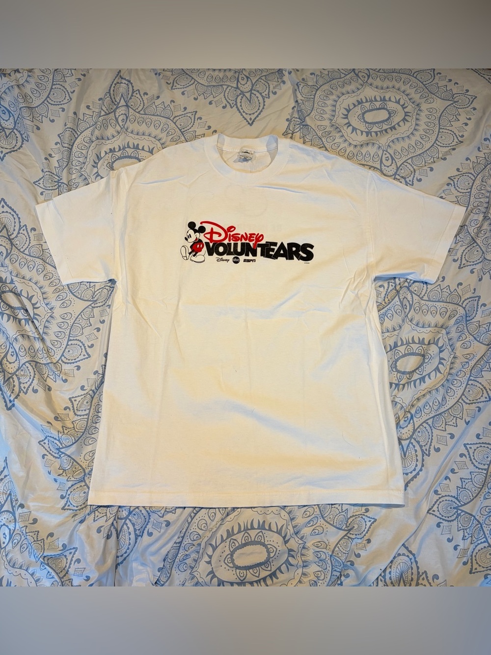 Y2K Disney shirt